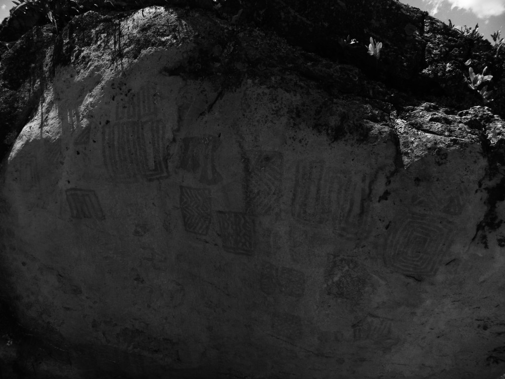 Piedra de los pictogramas cementerio de sutatausa